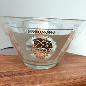 Vintage* Glass Chip/Fruit Bowl with Gold Fruit and Wheat Design